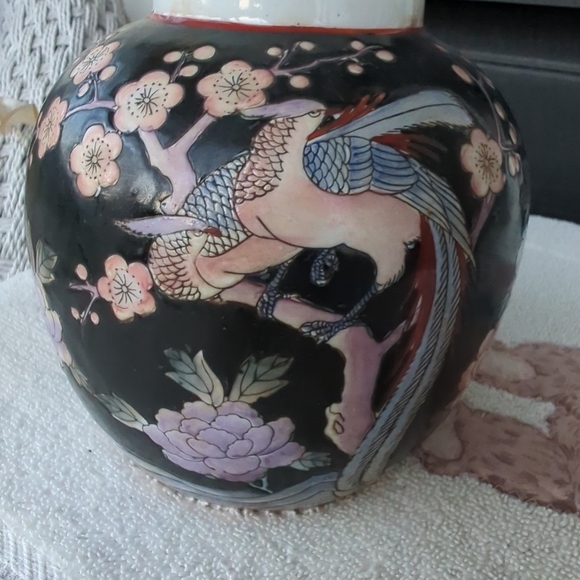 Vintage Gorgeous Black Floral/Bird (Pottery)Embossed-Look Vase - Picture 2 of 12